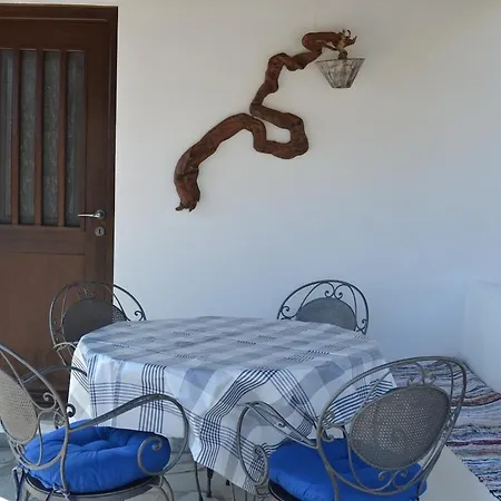 Apartament Traditional Island House Almira *