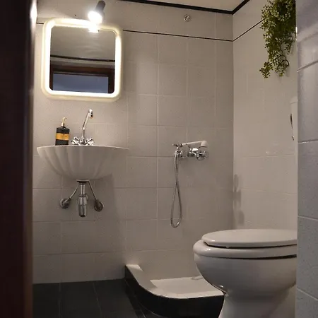 Apartment Traditional Island House Almira